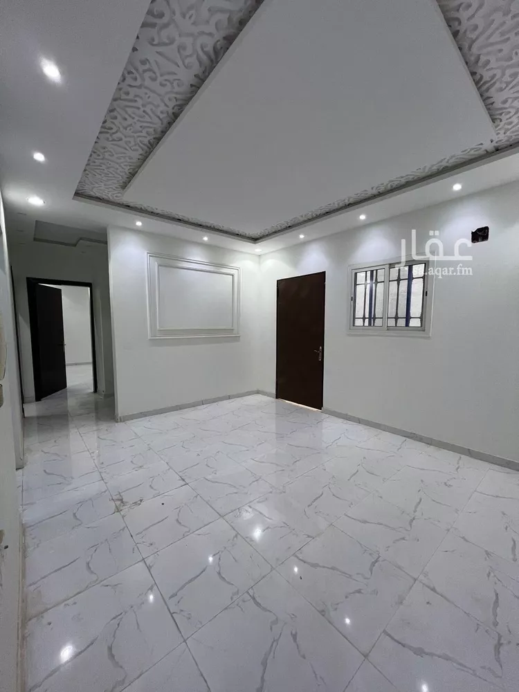 دور للبيع في شارع رميزان بن غشام, حي العزيزية, مدينة الرياض, منطقة الرياض 8