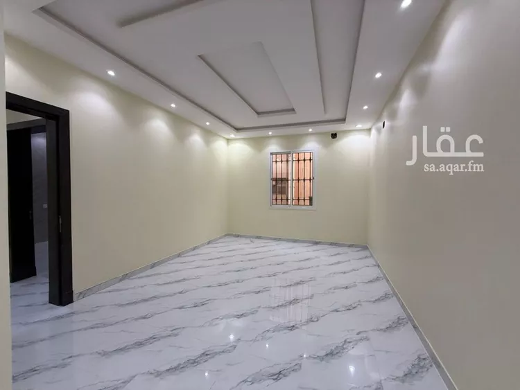 فيلا للبيع في شارع صدفا, حي العزيزية, مدينة الرياض, منطقة الرياض 13