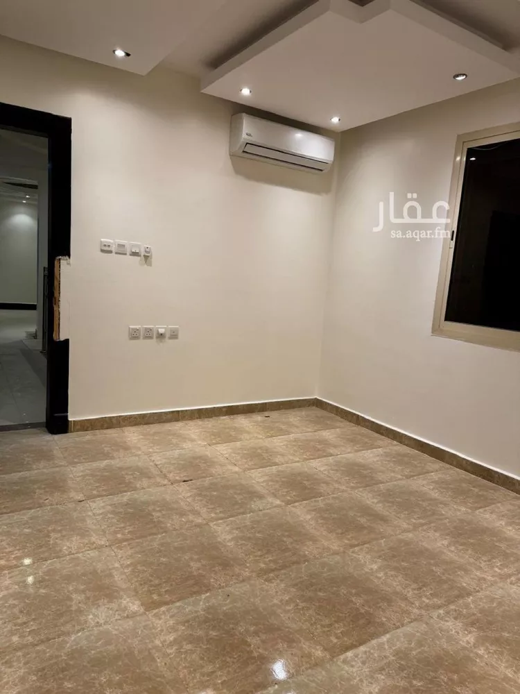 فيلا للبيع في شارع الجميز, حي التعاون, مدينة الرياض, منطقة الرياض 6