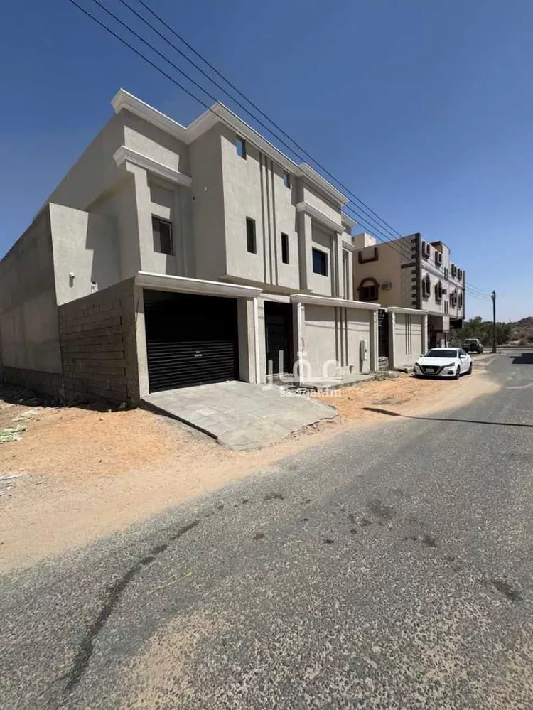 فيلا للبيع في شارع أم الدروب 10, حي أم الدروب, مدينة الطائف, منطقة مكة المكرمة صورة 2