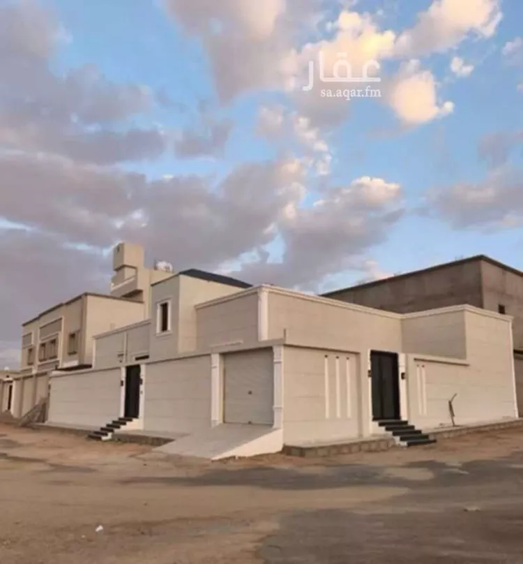 دور للبيع في شارع ابي الفرج الثقفي, حي ضاحية الإسكان, مدينة الطائف, منطقة مكة المكرمة