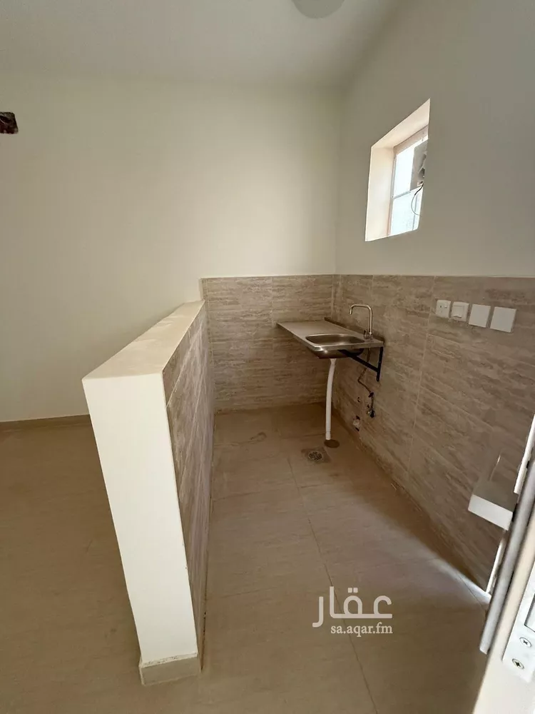 عمارة للإيجار في شارع دينار الأنصاري, حي الرمال, مدينة الرياض, منطقة الرياض صورة 2