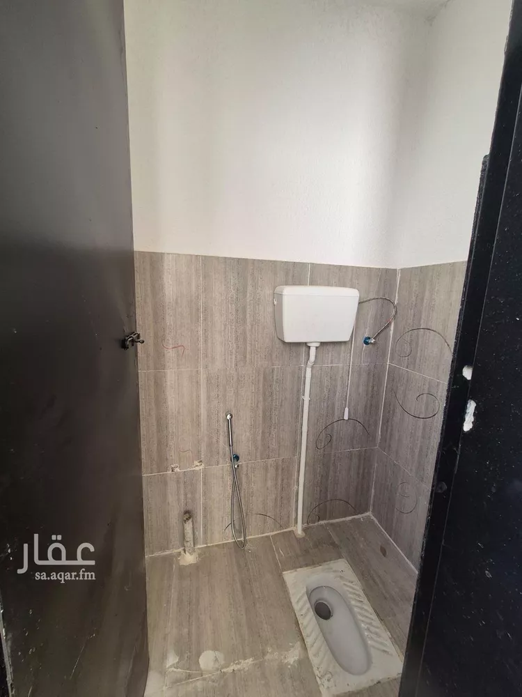 مجمع للإيجار في شارع البساتين, حي الرمال, مدينة الرياض, منطقة الرياض 8