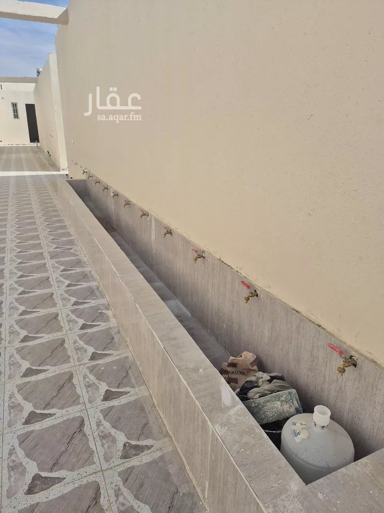 عمارة للإيجار في شارع البساتين, حي الرمال, مدينة الرياض, منطقة الرياض صورة 2