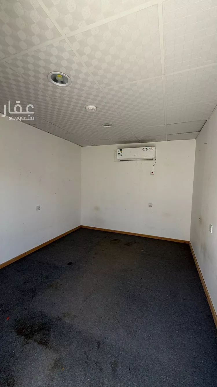 عمارة للإيجار في شارع دينار الأنصاري, حي الرمال, مدينة الرياض, منطقة الرياض صورة 3