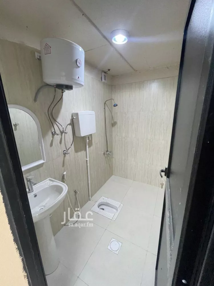 عمارة للإيجار في شارع محمد الفاضل الشنقيطي, حي الرمال, مدينة الرياض, منطقة الرياض صورة 5