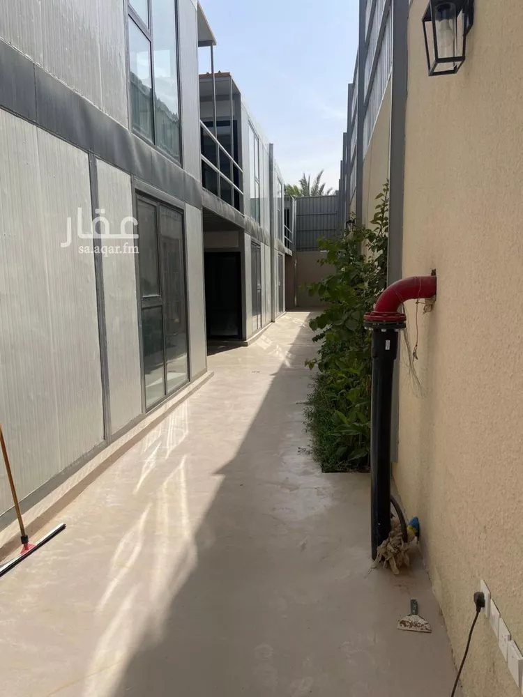 عمارة للإيجار في شارع محمد الفاضل الشنقيطي, حي الرمال, مدينة الرياض, منطقة الرياض صورة 2
