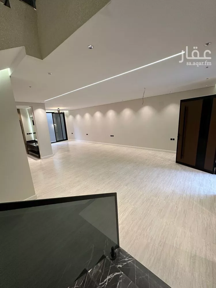 فيلا للبيع في شارع شارع العاقولة, حي العقيق, مدينة ابها, منطقة عسير