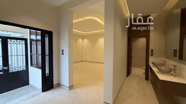 فيلا للبيع في شارع العواد, حي الوصايف, مدينة أبها, منطقة عسير 8