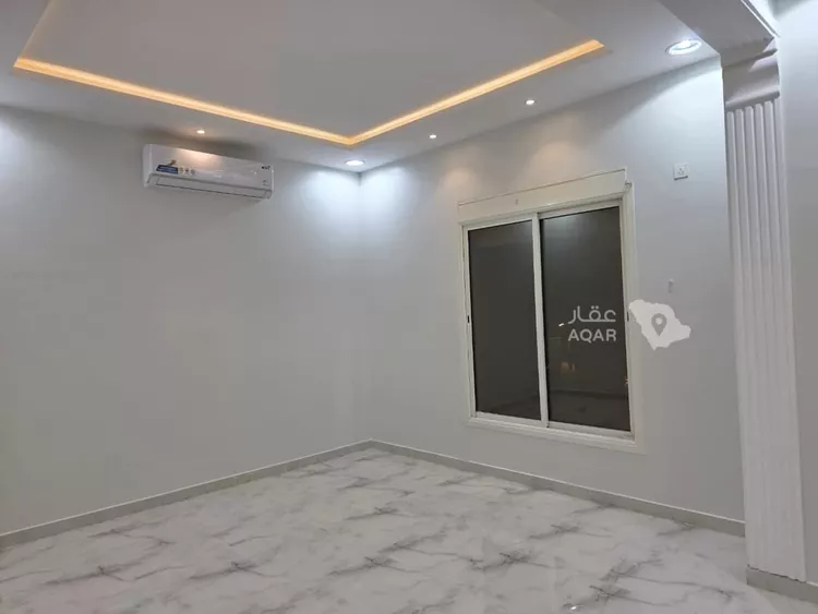 فيلا للبيع في شارع حلل بنت أبي المكارم, حي المهدية, مدينة الرياض, منطقة الرياض 5
