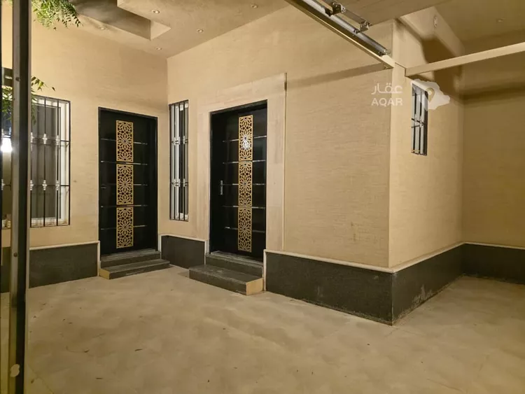 فيلا للبيع في شارع حلل بنت أبي المكارم, حي المهدية, مدينة الرياض, منطقة الرياض 8