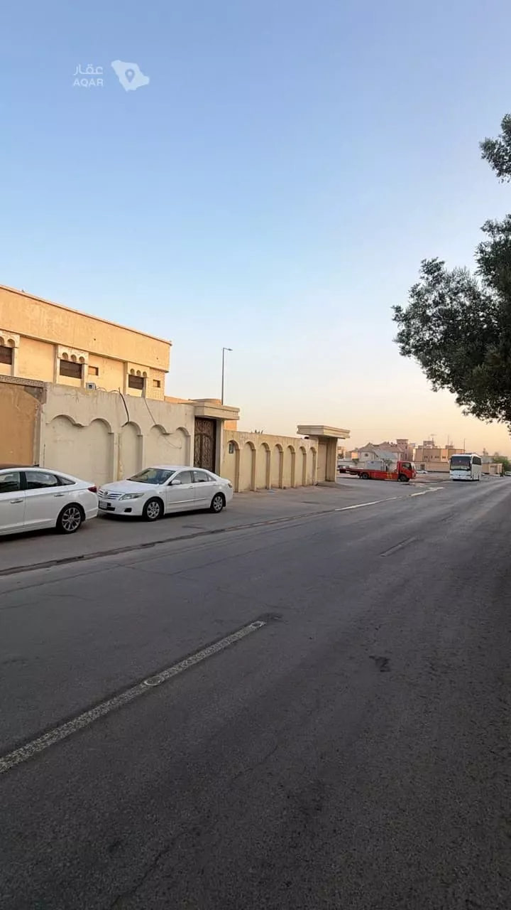 فيلا للبيع في شارع شائع, حي بدر, مدينة الرياض, منطقة الرياض 2