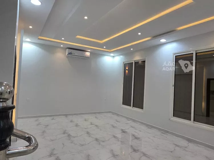 فيلا للبيع في شارع حلل بنت أبي المكارم, حي المهدية, مدينة الرياض, منطقة الرياض 7