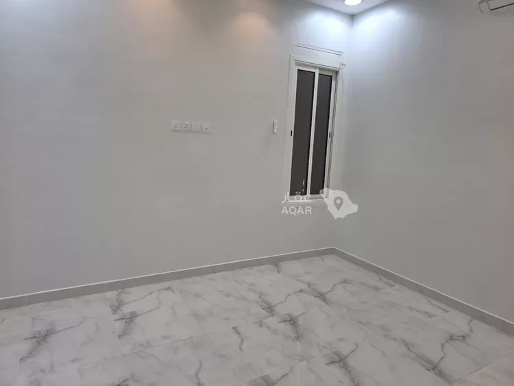 فيلا للبيع في شارع حلل بنت أبي المكارم, حي المهدية, مدينة الرياض, منطقة الرياض 15