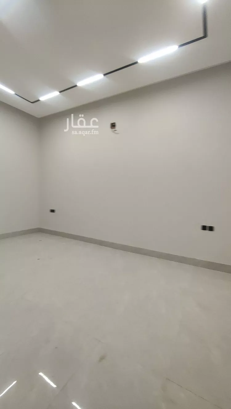 دور للبيع في شارع الصرح, حي المعيزيلة, مدينة الرياض, منطقة الرياض 7