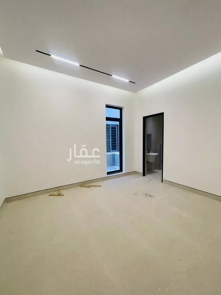 Floor for Sale in Riyadh Al Janadriyah 6