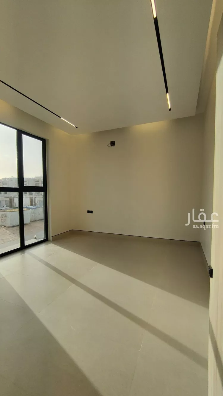 Floor for Sale in Riyadh Ar Rimal 6