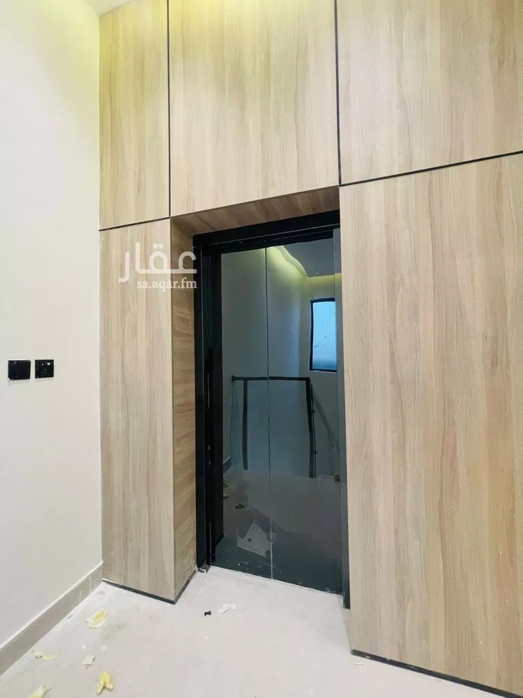 Floor for Sale in Riyadh Al Janadriyah صورة 3