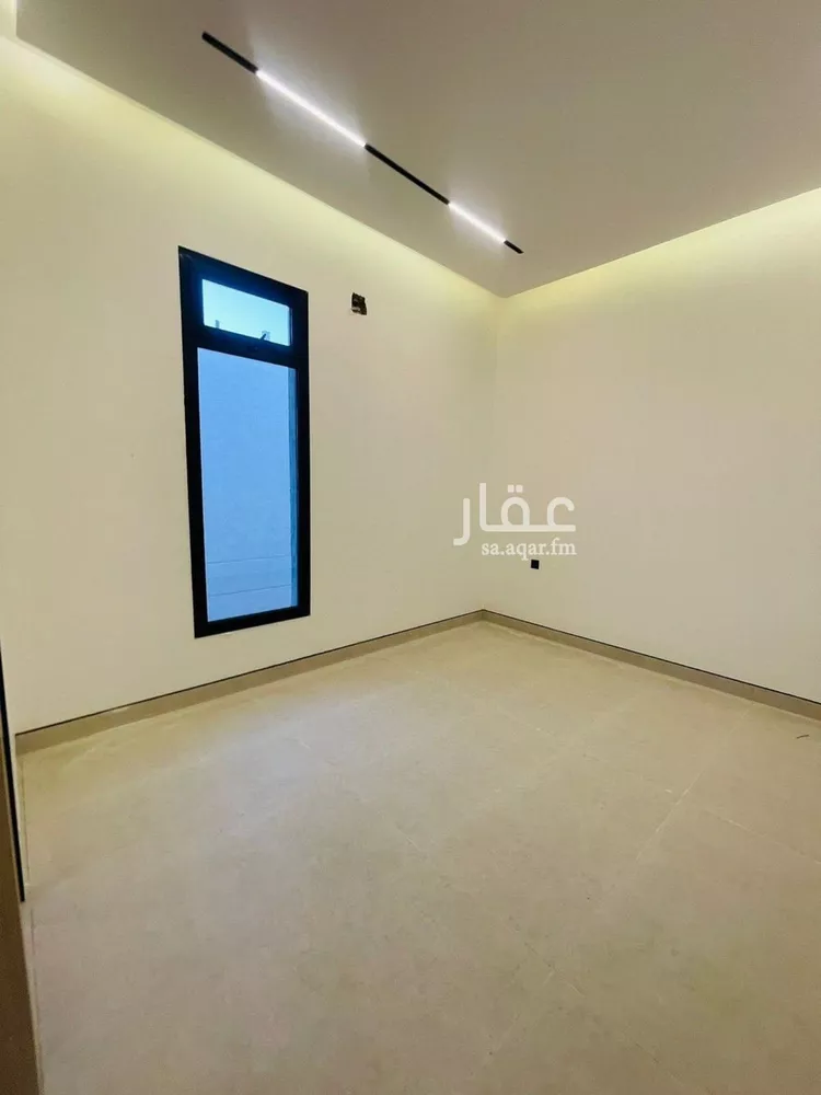 Floor for Sale in Riyadh Al Janadriyah 7