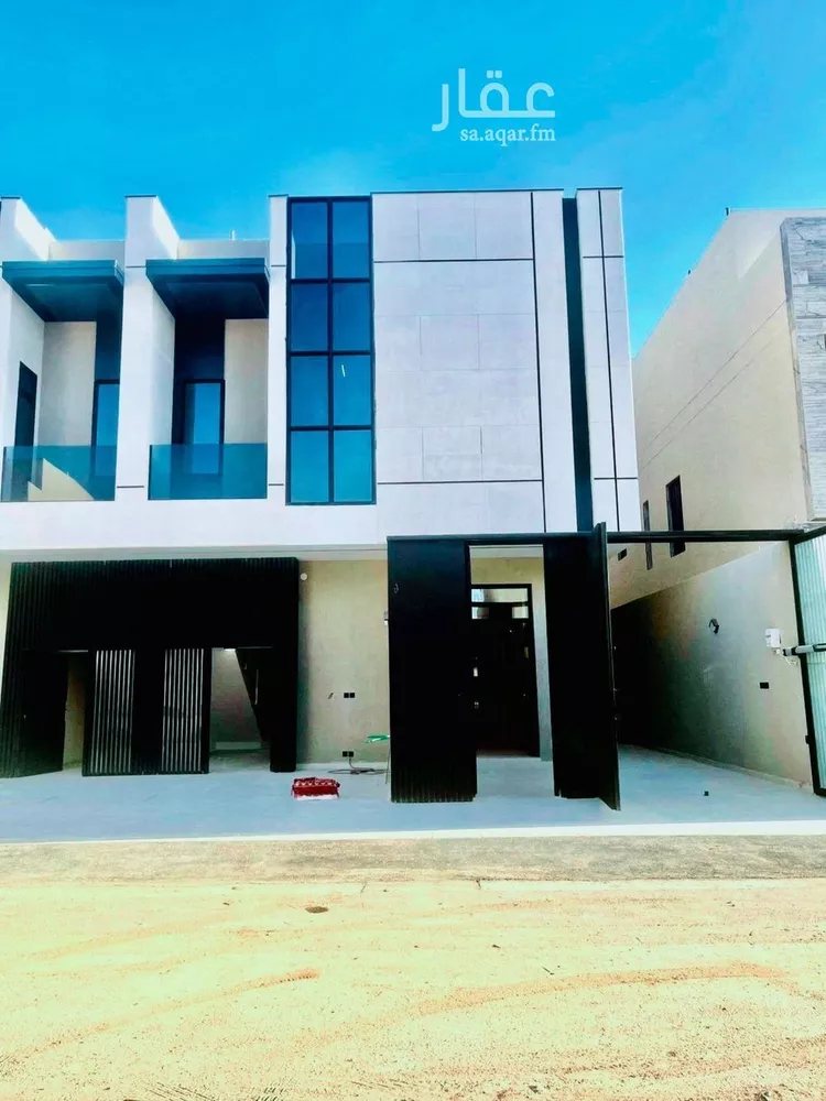 Floor for Sale in Riyadh Al Janadriyah