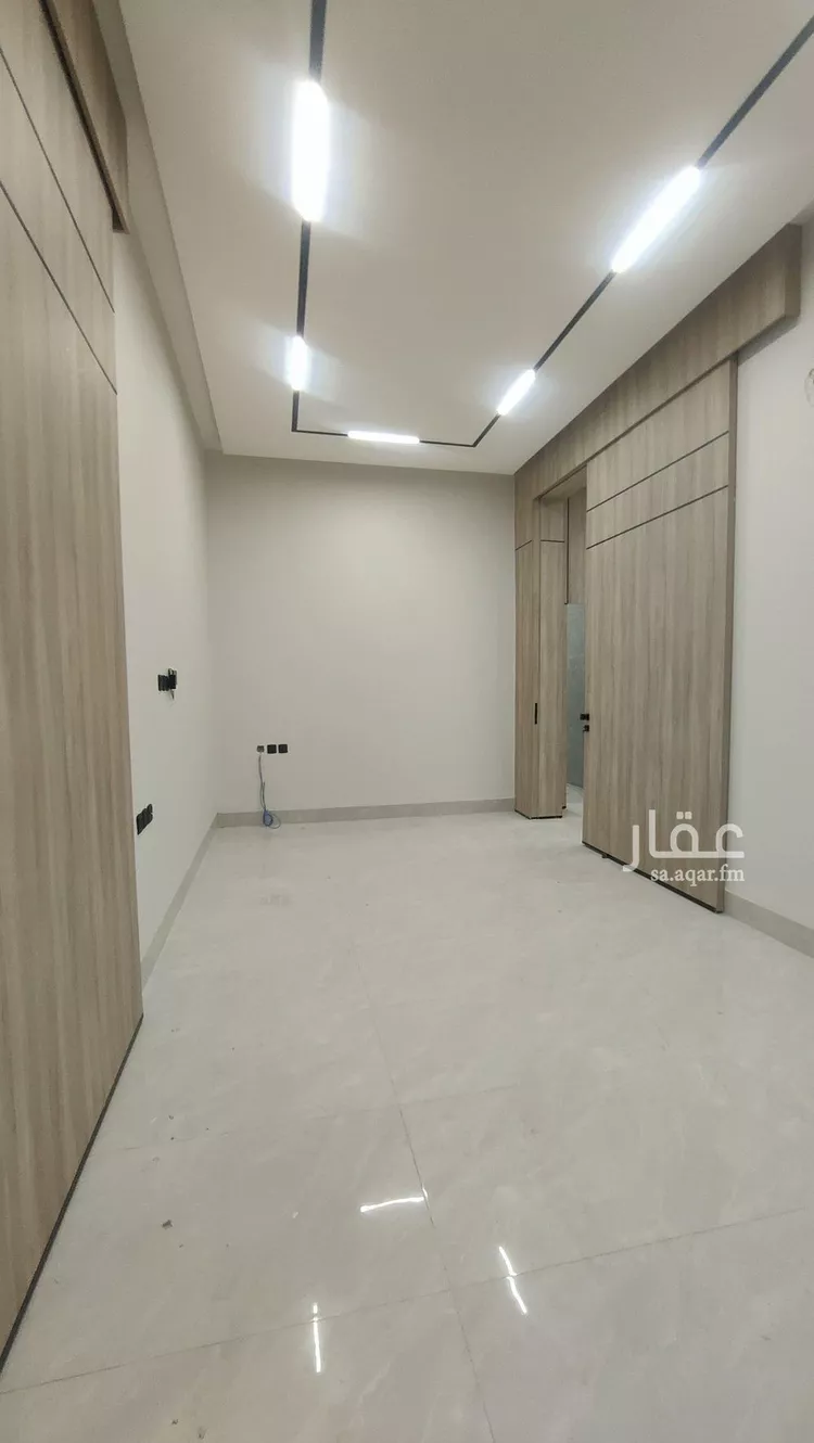 دور للبيع في شارع الصرح, حي المعيزيلة, مدينة الرياض, منطقة الرياض 15