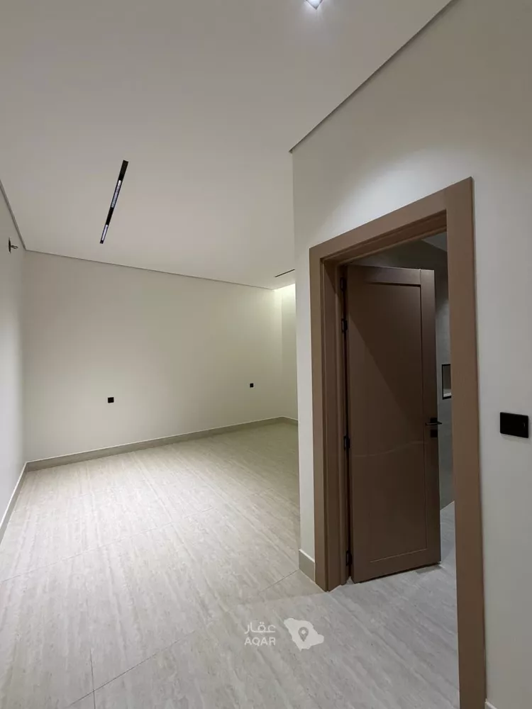 Floor for Sale in Riyadh As Salam 2