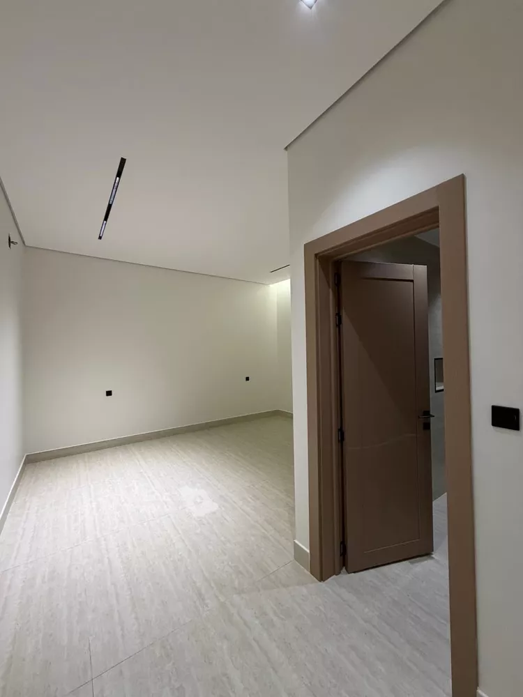Floor for Sale in Riyadh As Salam 2