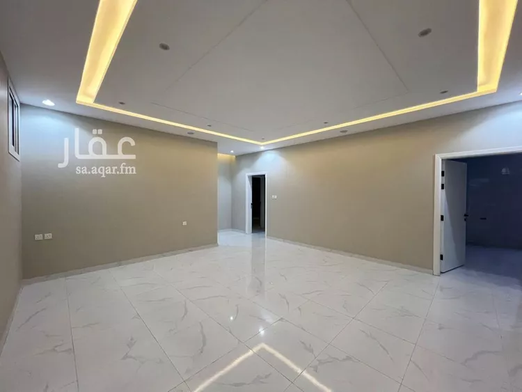 شقة للبيع في شارع ابن المعيد, حي الحلقة الشرقية, مدينة امارة منطقة مكة المكرمة - الطائف, منطقة مكة المكرمة صورة 2