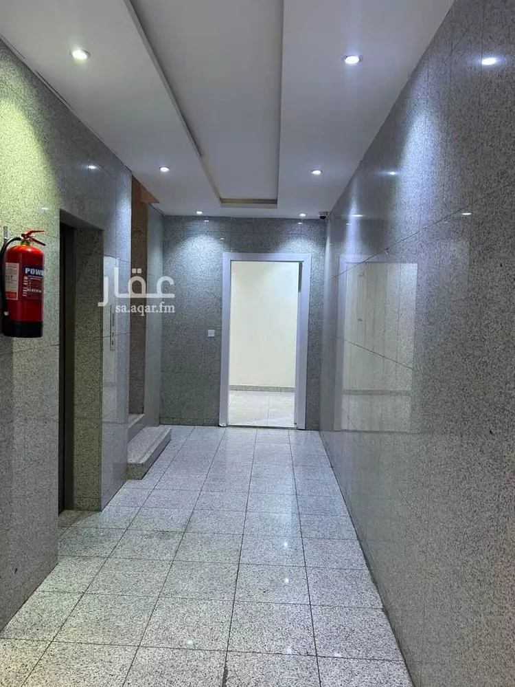 شقة للإيجار في شارع مكة المكرمة الفرعي, حي الضباط, مدينة الرياض, منطقة الرياض