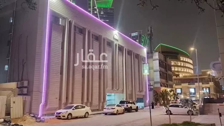 شقة للإيجار في شارع عبدالله بن سلمه, حي العليا, مدينة الرياض, منطقة الرياض 15