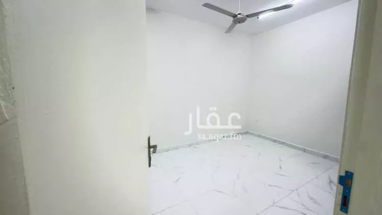 عمارة للإيجار في شارع عبدالعزيز البخاري, حي سكيرينة, مدينة الرياض, منطقة الرياض صورة 2