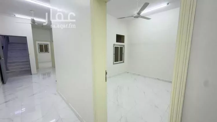 عمارة للإيجار في شارع عبدالعزيز البخاري, حي سكيرينة, مدينة الرياض, منطقة الرياض صورة 3