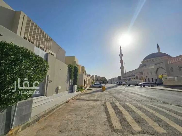 فيلا للبيع في شارع محمد العجيان, حي القيروان, مدينة الرياض, منطقة الرياض صورة 2