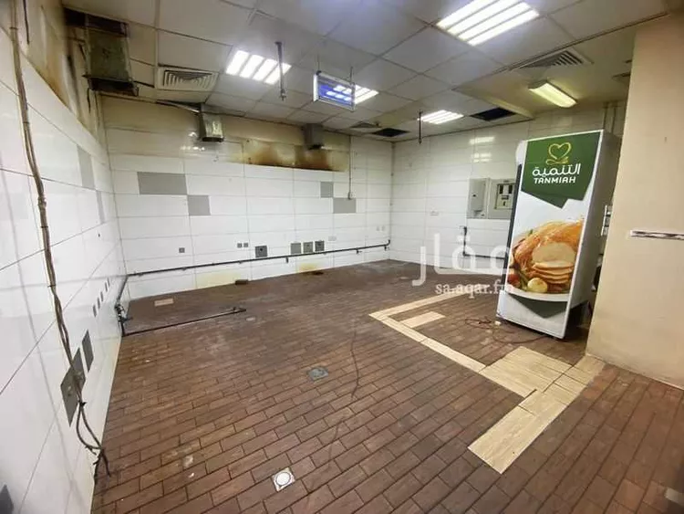 محل للإيجار في شارع طريق الحزام الاكاديمي , حي جامعة الملك فهد للبترول, مدينة الظهران, المنطقة الشرقية