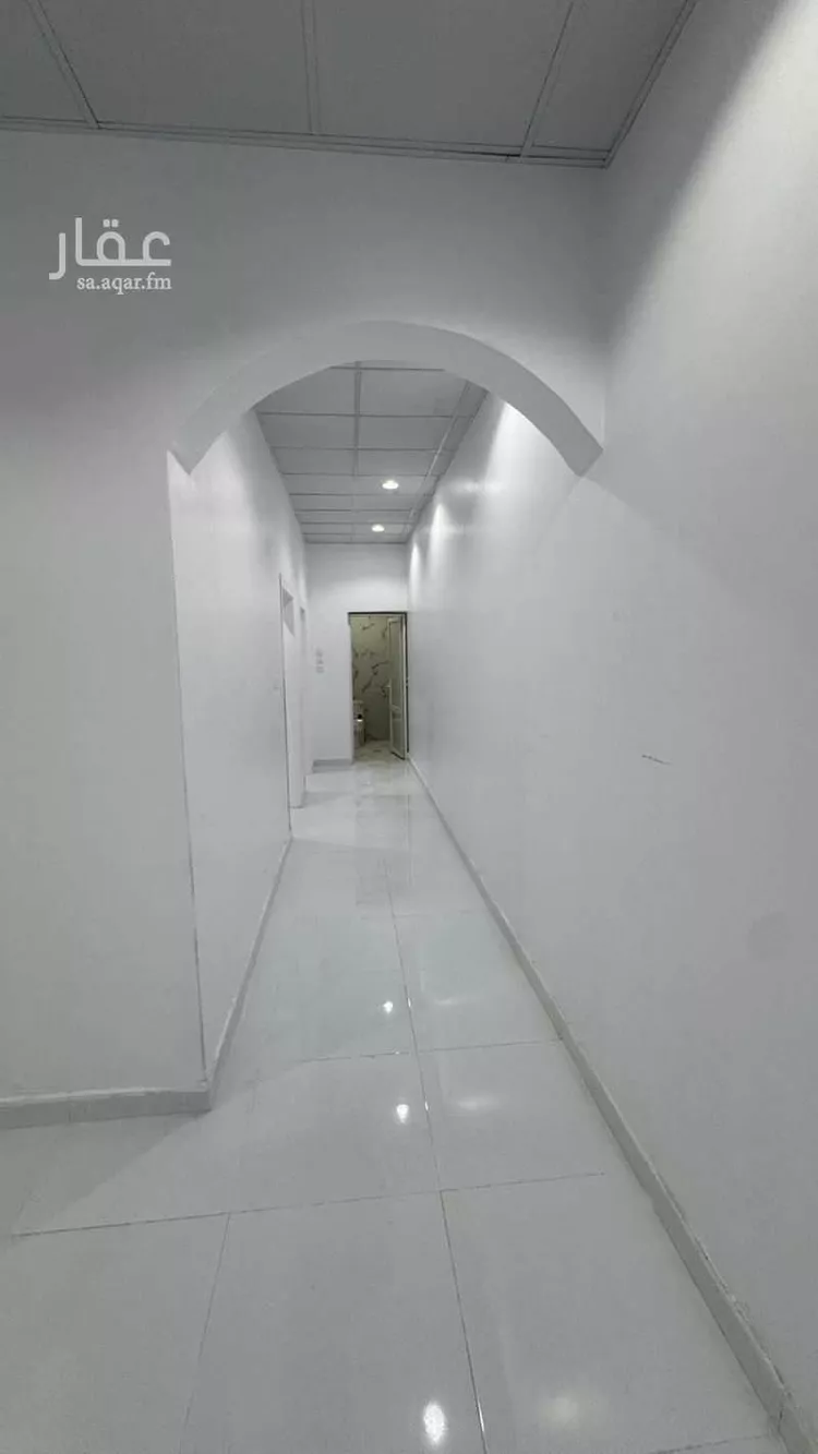 مكتب تجاري للإيجار في شارع عبدالعزيز بن مساعد, حي الخماشية, مدينة حائل, منطقة حائل صورة 4