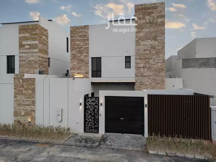 فيلا للبيع في شارع صالح كمال الدين, حي عكاظ, مدينة الرياض, منطقة الرياض صورة 2