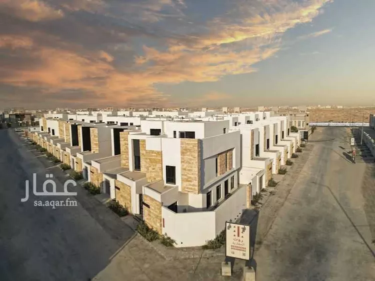 فيلا للبيع في شارع الخطيب التبريزي, حي عكاظ, مدينة الرياض, منطقة الرياض صورة 3