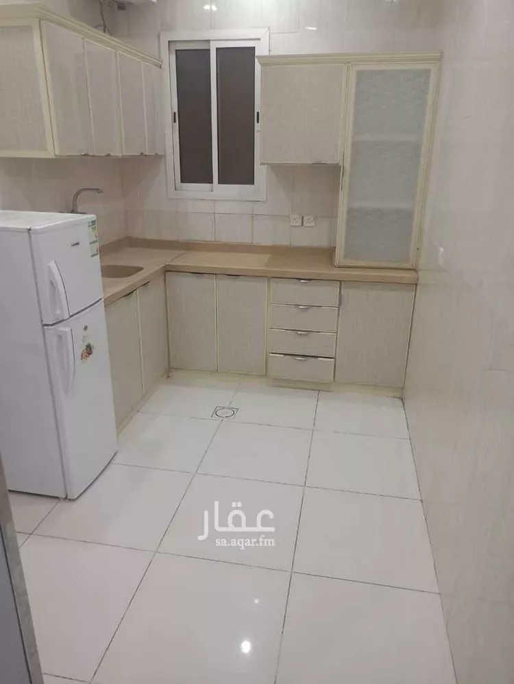 شقة للإيجار في شارع ديراب, حي عكاظ, مدينة الرياض, منطقة الرياض صورة 2