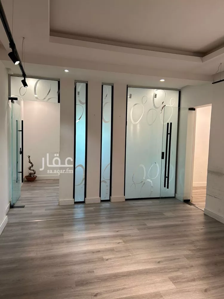 مكتب تجاري للإيجار في شارع انس بن مالك, حي الياسمين, مدينة الرياض, منطقة الرياض صورة 4