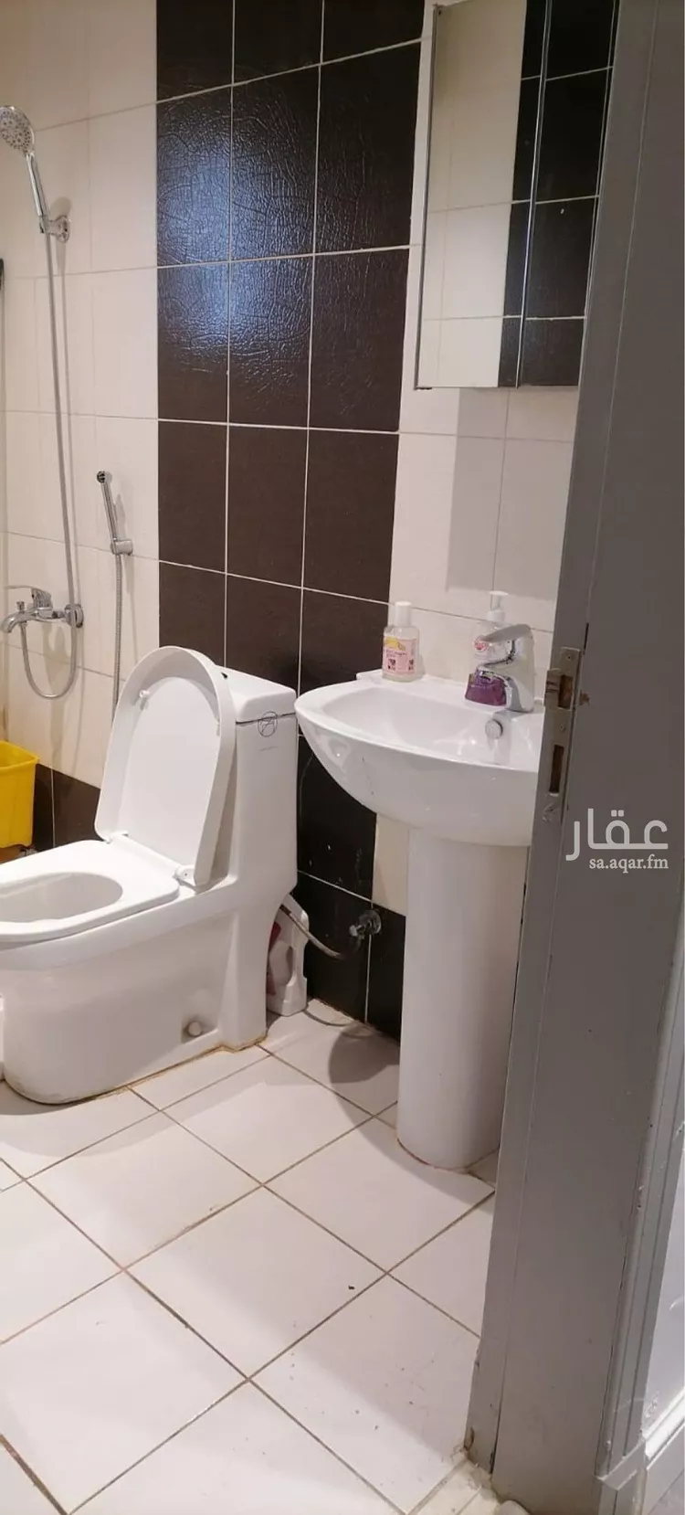 مكتب تجاري للإيجار في شارع انس بن مالك, حي الياسمين, مدينة الرياض, منطقة الرياض صورة 2