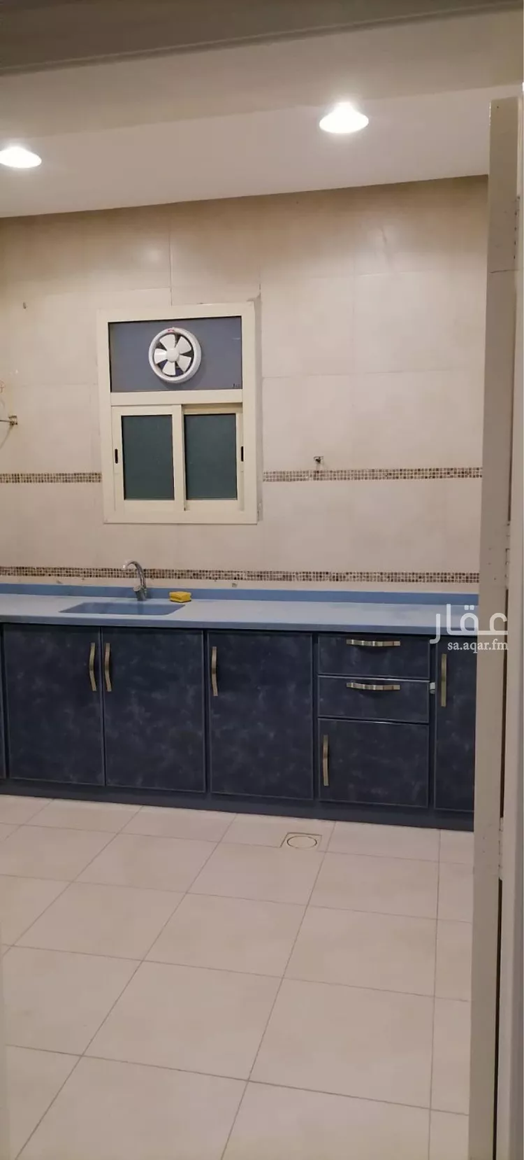 مكتب تجاري للإيجار في شارع انس بن مالك, حي الياسمين, مدينة الرياض, منطقة الرياض