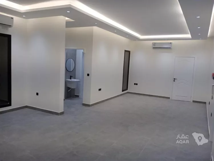 Floor for Rent in Riyadh Al Malqa 11