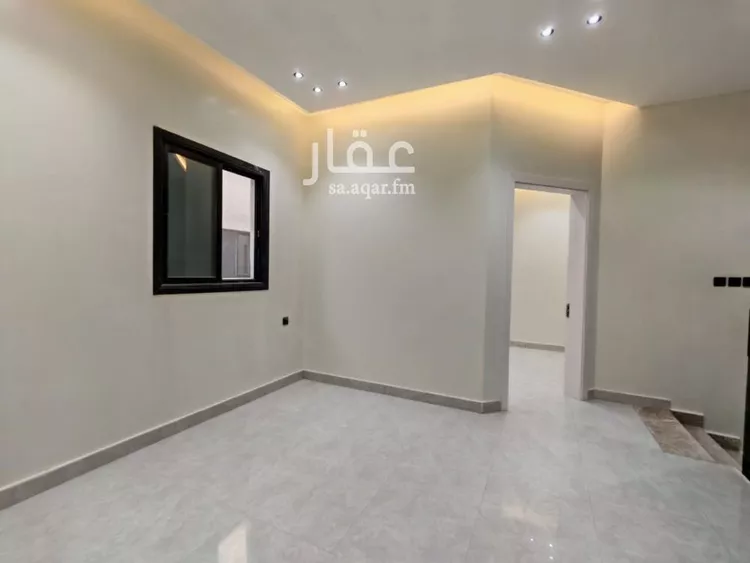 فيلا للبيع في شارع إبراهيم بن حسين, حي الرمال, مدينة الرياض, منطقة الرياض صورة 3