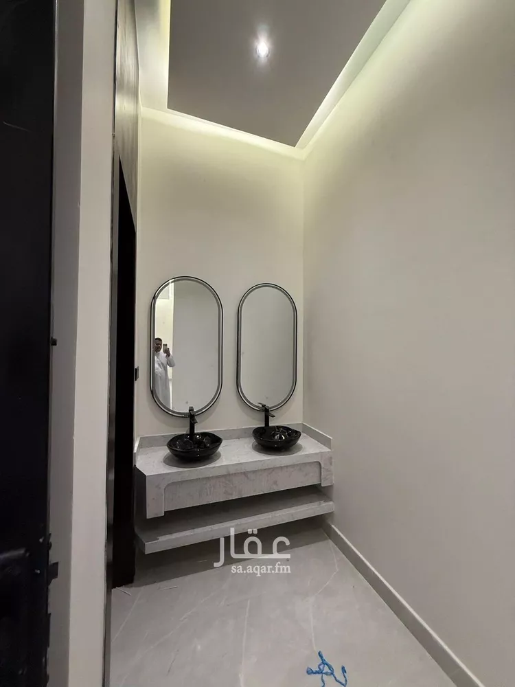 دور للبيع في شارع عثمان الرويني, حي البيان, مدينة الرياض, منطقة الرياض صورة 3