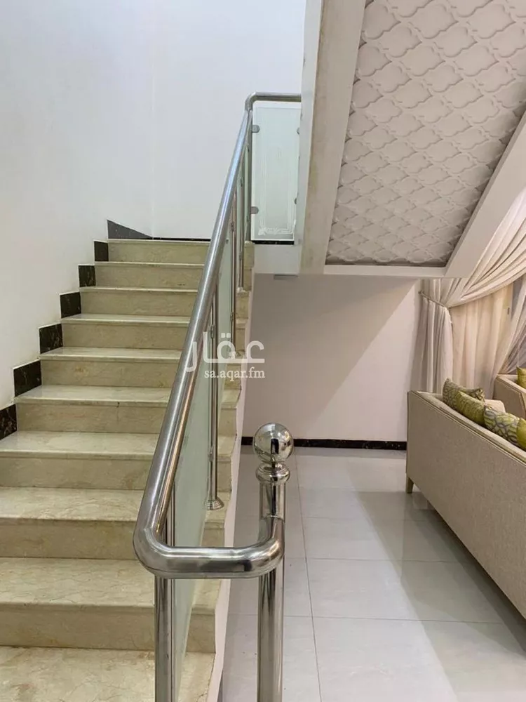 فيلا للبيع في شارع محمد بن عيسى المذجحي, حي الرمال, مدينة الرياض, منطقة الرياض صورة 4