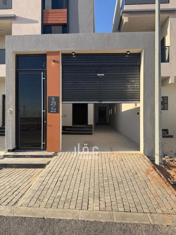 Floor for Sale in Riyadh Ash Sharq 8