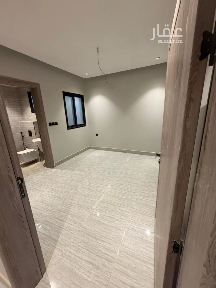 Floor for Sale in Riyadh Ash Sharq 7