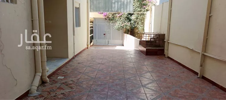 فيلا للإيجار في شارع سبت العلايا, حي الخالدية, مدينة أبها, منطقة عسير صورة 5