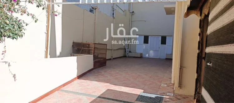 فيلا للإيجار في شارع سبت العلايا, حي الخالدية, مدينة أبها, منطقة عسير صورة 4