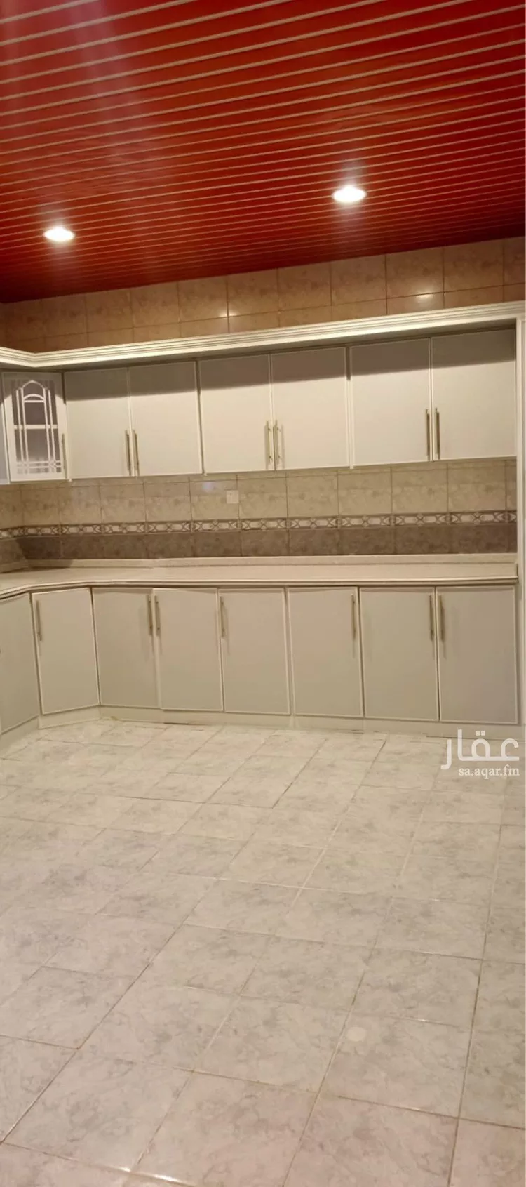 فيلا للإيجار في شارع سبت العلايا, حي الخالدية, مدينة أبها, منطقة عسير صورة 2